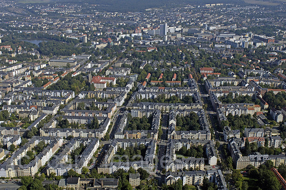 0UX050923D281CARO.JPG