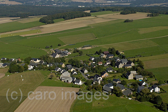 0UX050923D228CARO.JPG