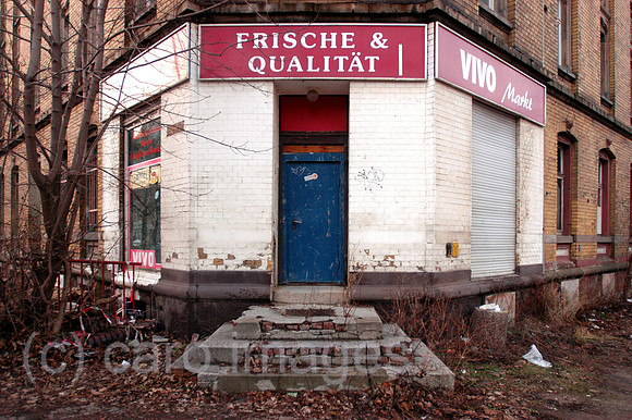 0UX040215D010CARO.JPG