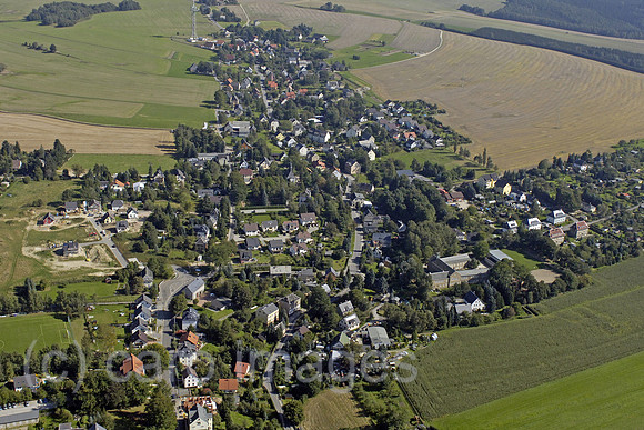 0UX050923D337CARO.JPG