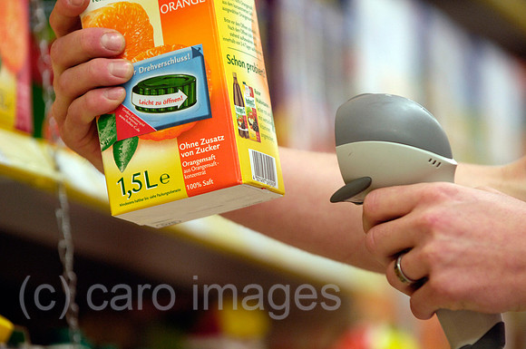 0UX050814D143CARO.JPG