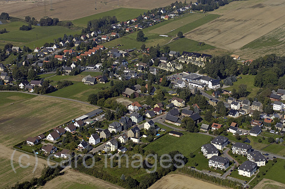 0UX050923D348CARO.JPG