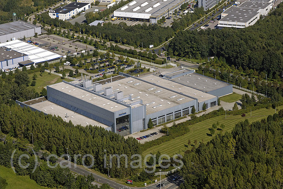 0UX050923D204CARO.JPG