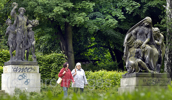 0UX050602D087CARO.JPG