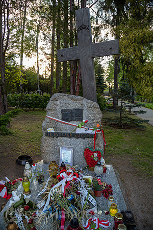 Polen, Warschau - Grab des polnischen Spions Ryszard Kuklinski (1930-2004) auf dem Powazki Militaerfriedhof (Cmentarz Wojskowy)