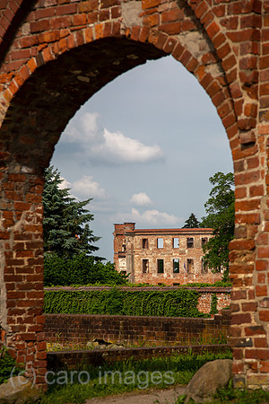 Deutschland, Dargun - Kloster- und Schlossanlage der Stadt Dargun (Gruendung Zisterzienserkloster 1172, umgebaut 16. Jh.), heute Ruine und Veranstaltungsort fuer Openair-Konzerte