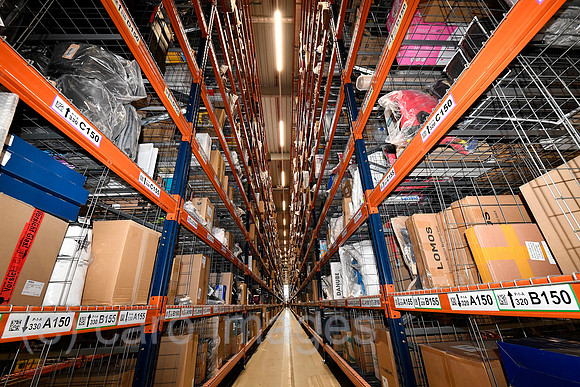Deutschland, Nordrhein-Westfalen-Amazon Logistikzentrum in Rheinberg