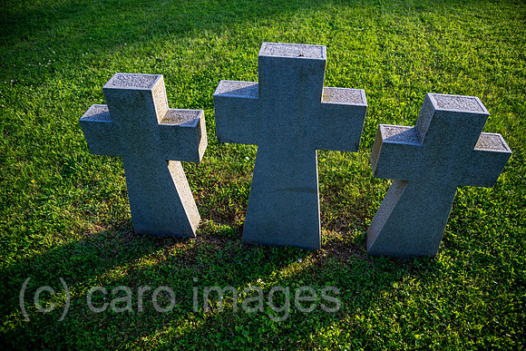Kroatien, Zagreb - Graeber deutscher Wehrmachtssoldaten (4000 insgesamt) auf multikonfessionellem Zentralfriedhof Mirogoj