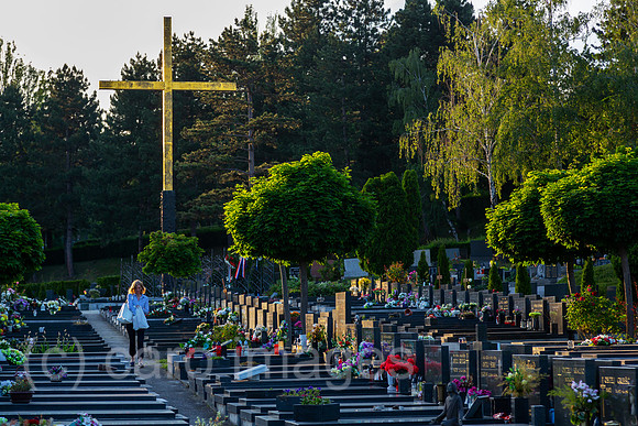 Kroatien, Zagreb - kroatisch-katholische Graeber neueren Datums, multikonfessioneller Zentralfriedhof Mirogoj, angelegt 1876-1929