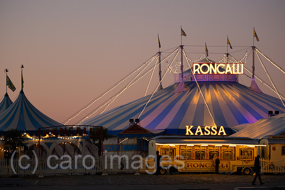 Deutschland, Bremen - Circus Roncalli waehrend einer Vorstellung