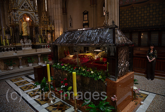 Kroatien, Zagreb - Grabmal des umstrittenen Kardinals Alojzije Stepinac, Kathedrale von Zagreb, Bischofskirche des roemisch-katholischen Erzbistums Zagreb