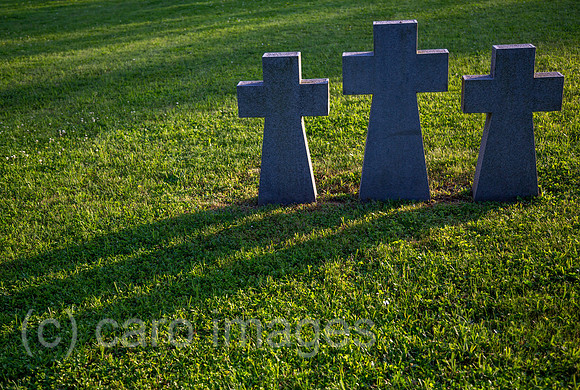 Kroatien, Zagreb - Graeber deutscher Wehrmachtssoldaten (4000 insgesamt) auf multikonfessionellem Zentralfriedhof Mirogoj
