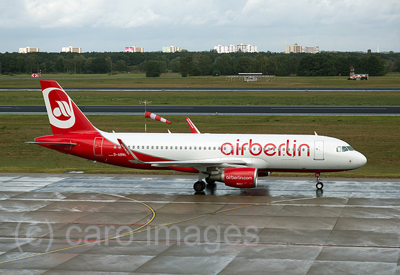 Berlin, Deutschland - Flughafen Berlin Tegel, Flugzeug der insolventen airberlin