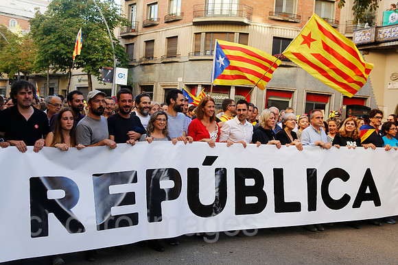 Girona, Katalonien, Spanien - Demonstration fuer die Unabhaengigkeit und die Gruendung einer Republik