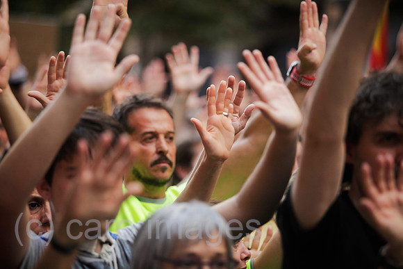 Demonstration gegen die von der spanischen Regierung eingesetzte Gewalt gegen Katalonien und fŸr die Unabhaengigkeit und die Gruendung einer Republik.