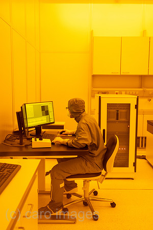 Deutschland, Hannover - Laboratorium fuer Nano- und Quantenengineering (LNQE), interdisziplinaeres Forschungszentrum der Leibniz Universitaet Hannover