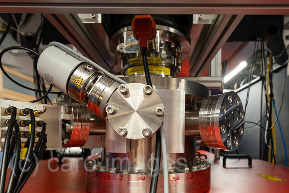 Deutschland, Hannover - QVLS (Quantum Valley Lower Saxony): Oekosystem fuer Durchbrueche in Quantentechnologien an der Leibniz Universitaet Hannover - Quantencomputer mit Ionenfallen