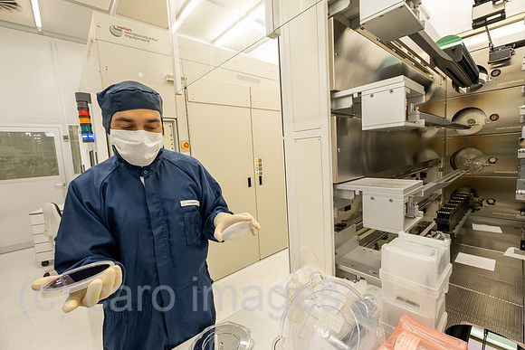 Deutschland, Hannover - Laboratorium fuer Nano- und Quantenengineering (LNQE), interdisziplinaeres Forschungszentrum der Leibniz Universitaet Hannover