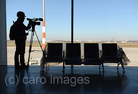 0MW150318D010CAROE.JPG