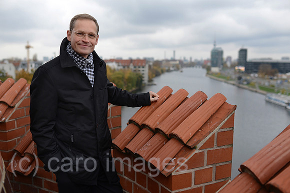 0MW141106D008CAROE.JPG