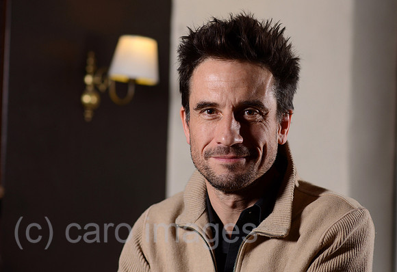 0MW160113D001CAROE.JPG