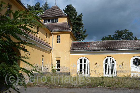 0MW140825D003CAROE.JPG
