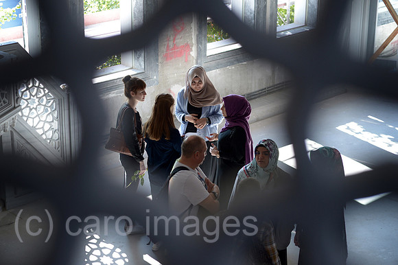 0MW151003D007CAROE.JPG