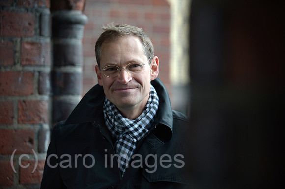 0MW141106D007CAROE.JPG