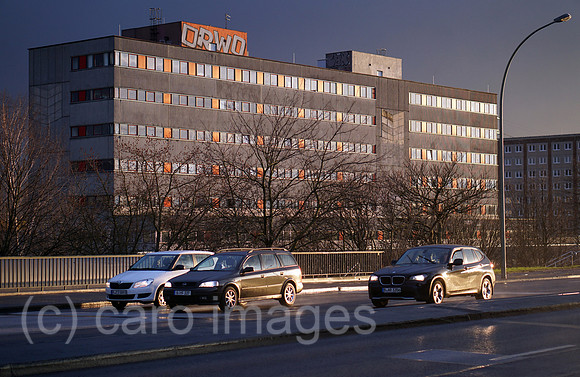 0MW160329D002CAROE.JPG