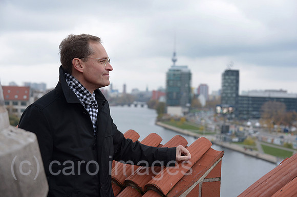 0MW141106D005CAROE.JPG
