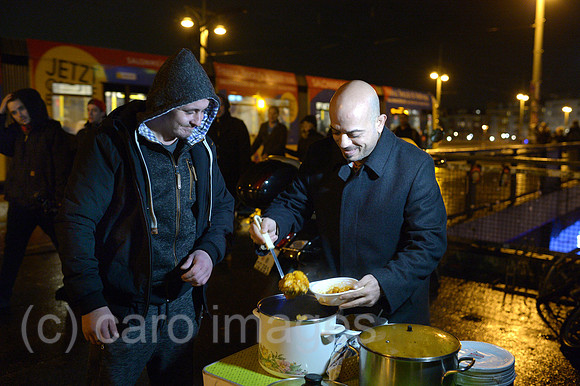 0MW151128D001CAROE.JPG