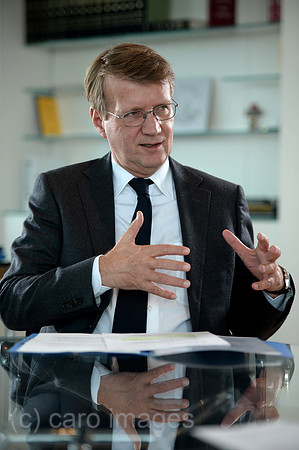 0MW160224D004CAROE.JPG
