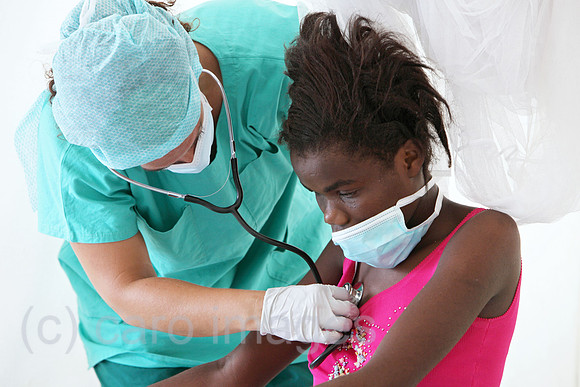 00U100525D014CARO.JPG