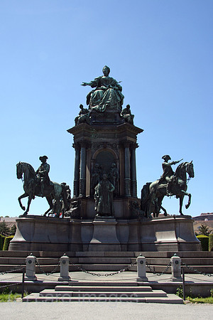 00P050520D053CARO.JPG