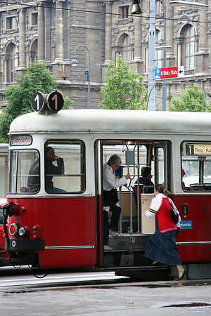 00P050519D003CARO.JPG