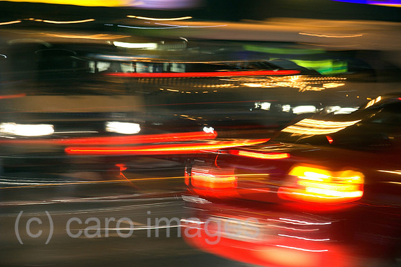 00P051110D016CAROE.JPG