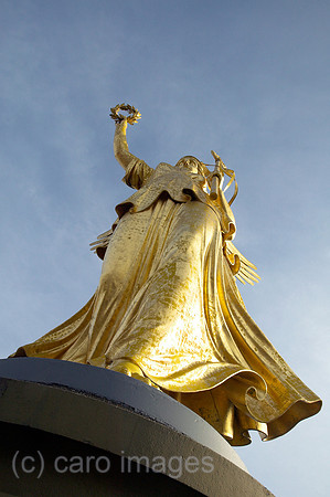 00P051114D002CARO.JPG