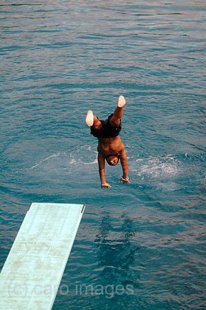00P050802D005CAROE.JPG