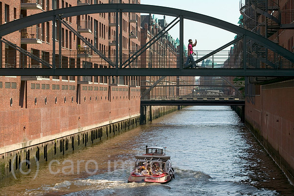 00P050713D022CAROE.JPG