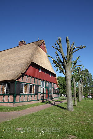 0HX120524D197CARO.JPG