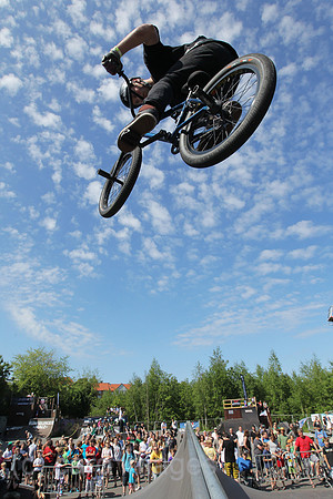 0HX120527D032CARO.JPG