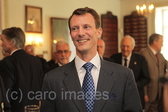 0HX120516D137CARO.JPG