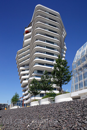 00P110802D207CAROE.JPG