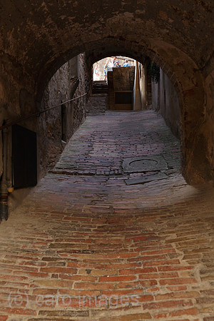 00P110721D134CAROE.JPG