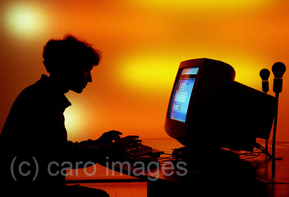 0MW006113CARO.JPG