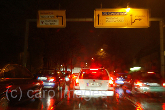 00S031118D006CARO.JPG