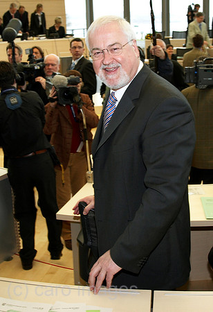 0KH050427D010CARO.JPG