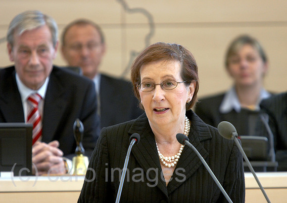 0KH050427D007CARO.JPG
