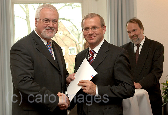 0KH050427D040CARO.JPG