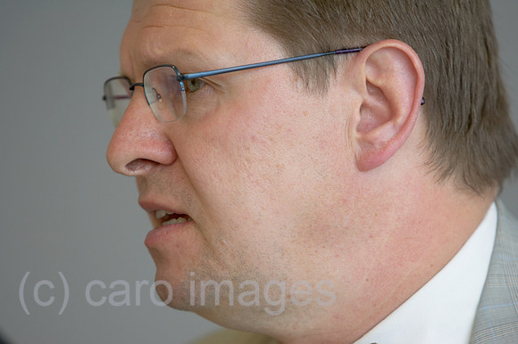 0KH050628D015CARO.JPG